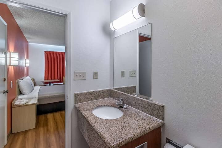 Room 20 of 30