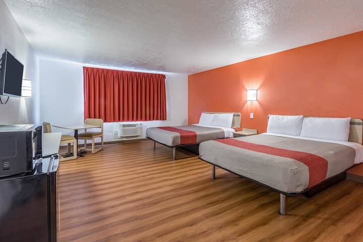 Room 7 of 30